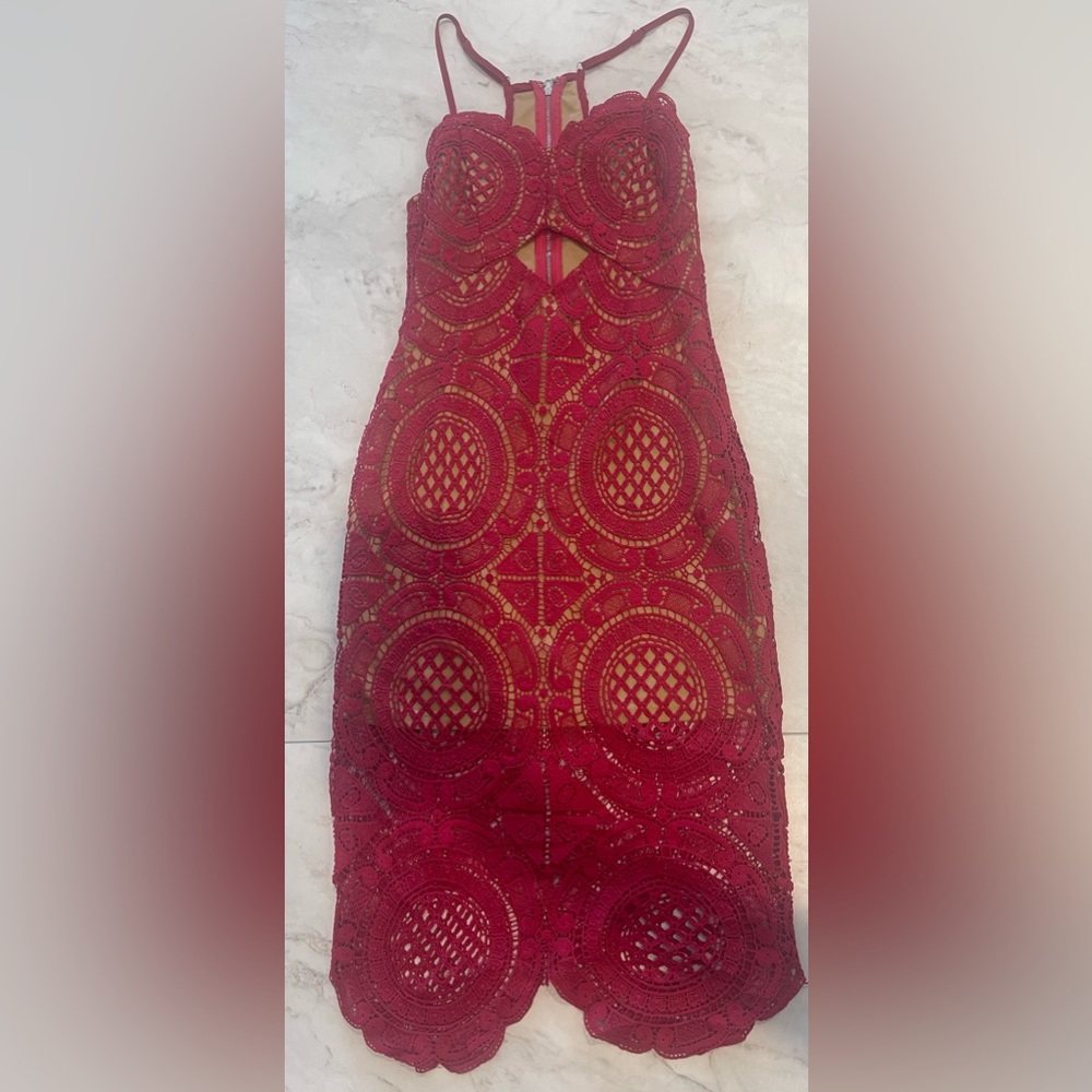 Women’s Red Lace Crochet Midi Dress